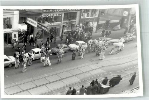 Wien Parade Umzug Auto Geschäft Ort handschriftlich