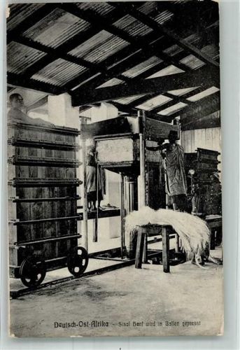 Sisai Hanf wird in Ballen gepresst Beruf Verlag Dobbertin Daressalam Nr. 340