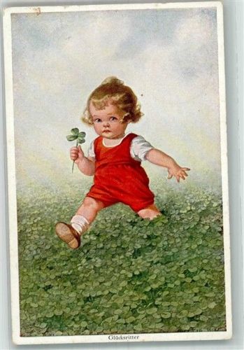 1928 Kleines Kind mit Glücksklee auf einem Kleeblattfeld