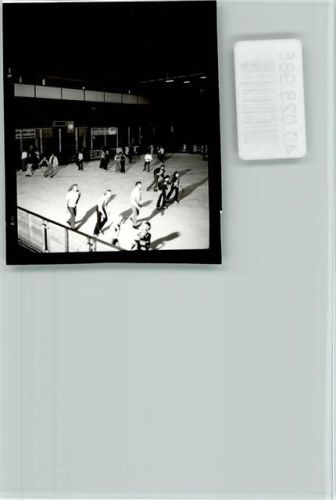 Sodingen Eissporthalle Innenaufnahme Schlittschuhläufer