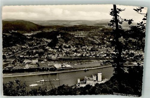 Lahnstein Panorama des Ortes mit Schloss Stolzenfels und Burg Lahneck