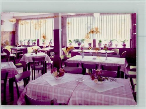 Hesselbach Café Marburger Innenaufnahme Blumensträuße