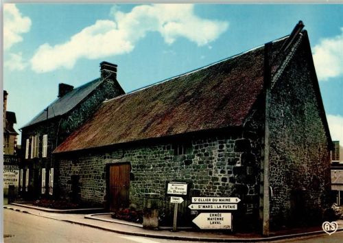 Mayenne La Maison des Consuls AKU2