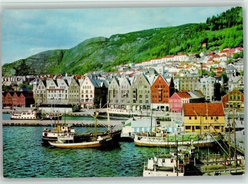 Bergen Hafen mit Fischkuttern