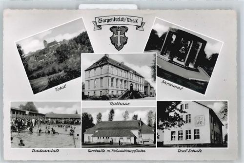 Borgentreich Rathaus Schwimmbad Ehrenmal