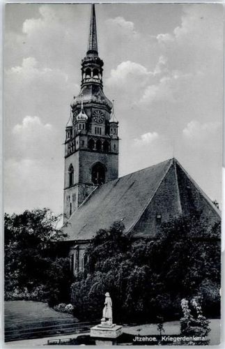 Itzehoe Kriegerdenkmal, Kirche