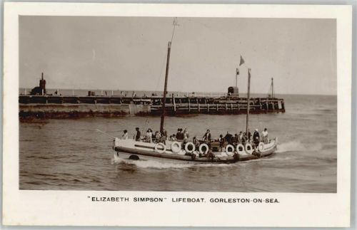 Gorleston an Sea Foto AK Elizabeth Simpson Lifeboat