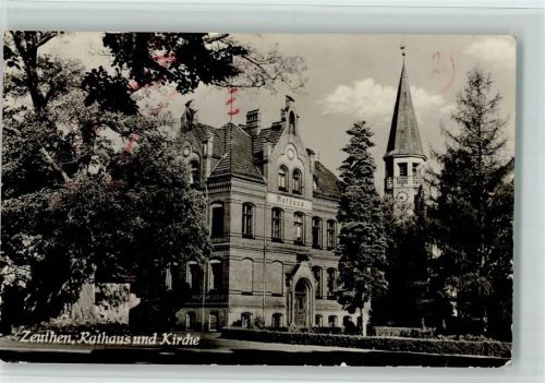 Zeuthen Rathaus und Kirche