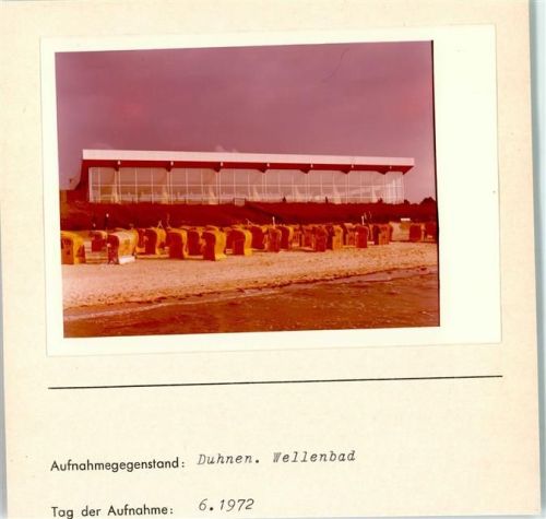 Duhnen Wellenbadvom Strand Foto montiert auf Karton