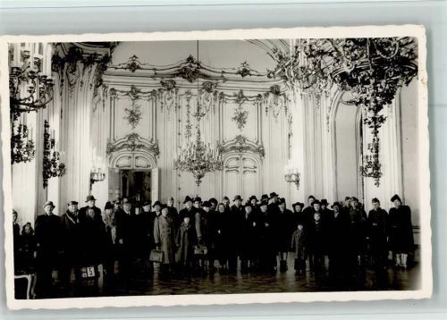 Wien Schloß Schönbrunn Innenaufnahme Gruppenfoto