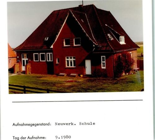 Hamburg-Insel Neuwerk Foto montiert auf Karton Neuwerk Schule
