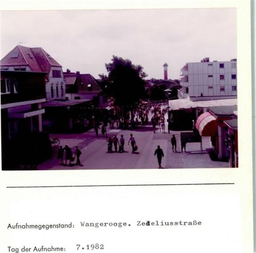 Wangerooge Zedeliusstraße Foto montiert auf Karton