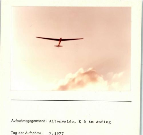 Altenwalde Segelflugplatz K 6 im Anflug Foto montiert auf Karton