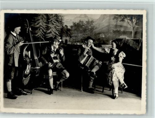 1937 'Volksmusik - Ziehharmonika, Cello - Trachten AK