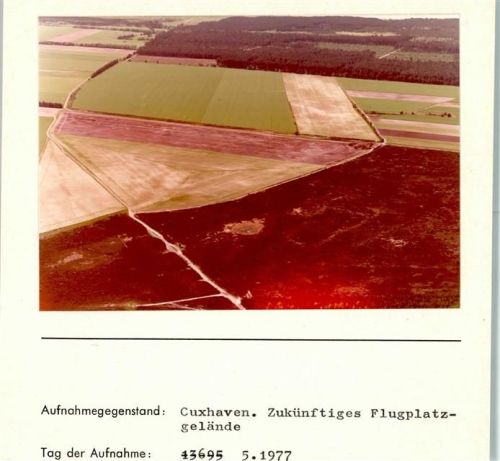 Cuxhaven Zukünftiges Flugplatzgelände Foto montiert auf Karton