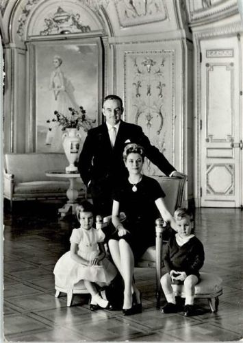 1962 Prince Rainier mit Familie