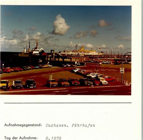 Cuxhaven Fährhafen Foto montiert auf Karton