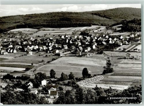 Eidengesäß Rückseite mit Abschürfungen und Kleberesten