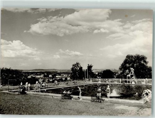 Heidenau Albert-Schwarz-Schwimmbad Rückseite mit Abschürfungen bzw Kleberesten