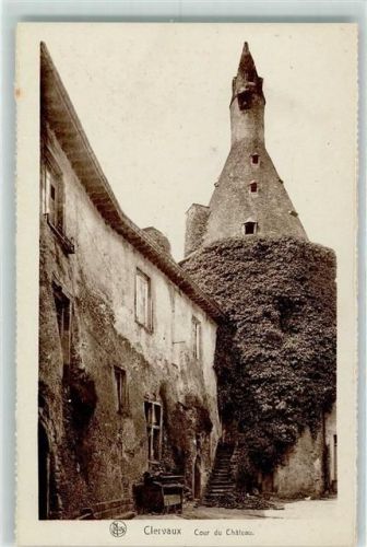 Clerf 1925 Cour du Chateau AK