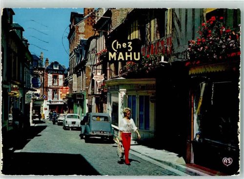 Villerville La Rue principale