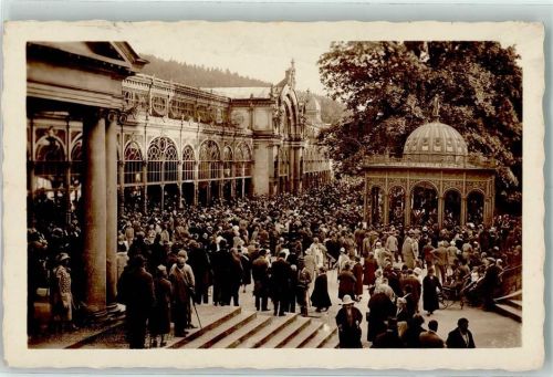 Marianske Lazne Morgenkonzert am Kreuzbrunnen