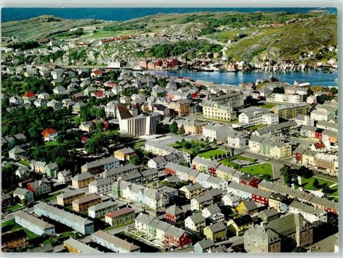 Kristiansund Utsikt over byen med kirken