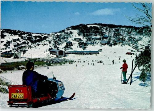 Smiggin Holes Car Park and Smiggins Hotel Winter Schneescooter