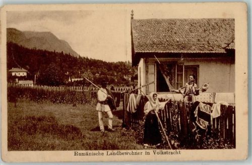 Rumänische Landbewohner in Volkstracht