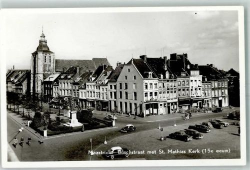 Maastricht Boschstraße mit St. Mathias Kirche Autos
