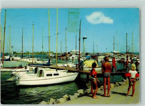 Heiligenhafen Yachthafen Segelboote Kinder Steg