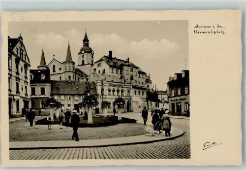 Meerane Bismarckplatz Denkmal Frau mit Kinderwagen