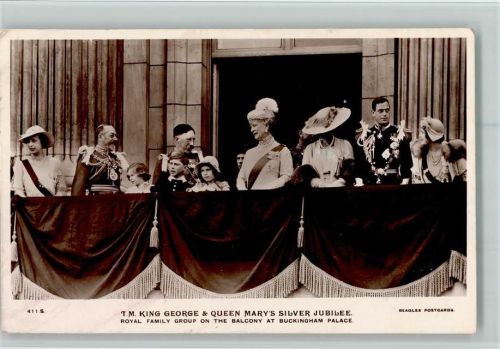 1935 Nr. 411 S King George, Queen Mary Silver Jubilee - Family on the Balcony
