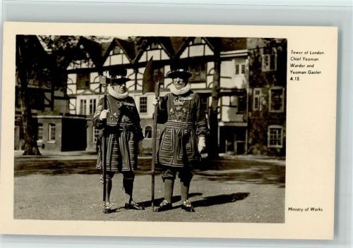 Tower of London - Chief Yeoman Warder and Yeoman Gaoler AK