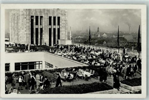 Neukölln Kaufhaus Karstadt Dachterrasse Gastronomie