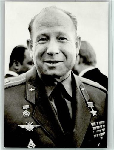 Rückseite Chronik - Kommandant des UdSSR Raumschiffes Sojus-Apollo A. Leonow , gute Erhaltung