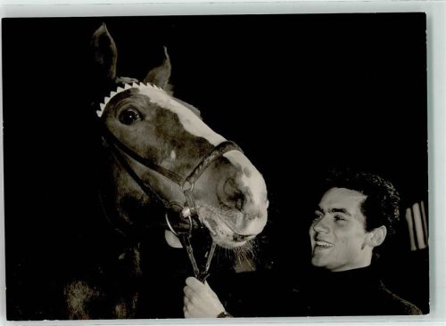 Hans-Jürgen Bäumler und sein Pferd Eiskunstlauf Schlittschuh FOTO KEINE AK