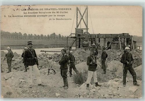 Vigneux-sur-Seine 1909 von den Truppen und der Polizei geschützte Hebemaschine Draveil