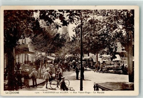 Varennes-sur-Allier Rue Victor Hugo le Marche Fahrrad