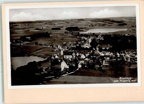 Kißlegg 1931 Fliegeraufnahme des Ortes mit der St. Gallus Kirche Original aufmontierte Verlagsmusterkarte