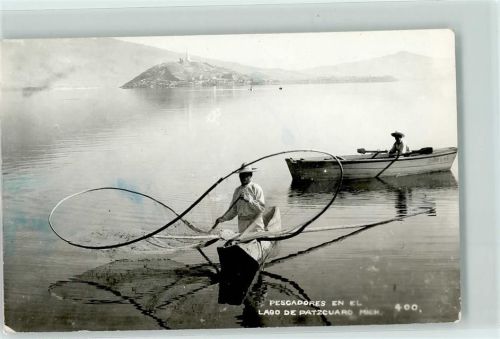 Pescadores en el Lago de Patzcuaro