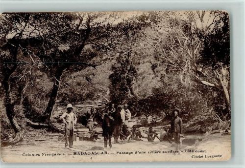 Passage d´une riviere aurifere Französische Kolonie