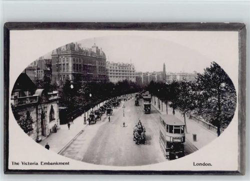 London Victoria Embankment Straßenbahnen ca 1925 Foto AK