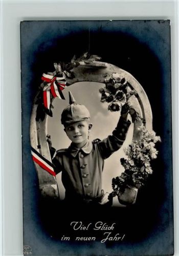 1915 Hufeisen, schwar-weiss-rot Schleifen, Kind mit Pickelhaube, Patriotik
