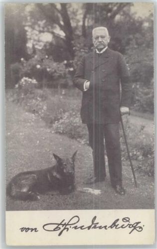 1925 mit seinem Schäferhund