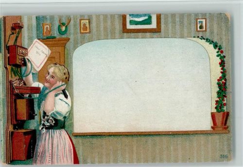 Frau im Dirndl ist am telefonieren, Wandtelefon ca 1912 AK