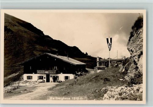 Bad Wiessee 1938 Berghütten - Wellberghaus mit Hakenkreuzfahne WK II