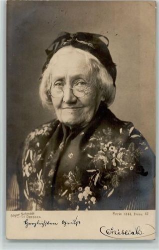 Serie 8144 Nr. 42 - Poträt einer alten Frau mit Brille, gute Erhaltung AK