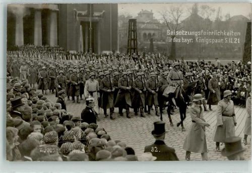 München Nr. 32 Foto Atelier Hans Möller Beisetzung für das bayr. Königspaare AK
