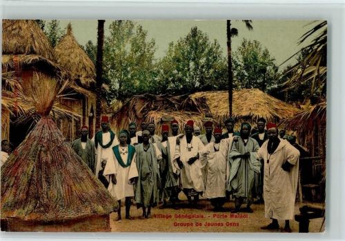 1909 Village Senegalais - Groupe de Jeunes Gens , sehr gute Erhaltung AK